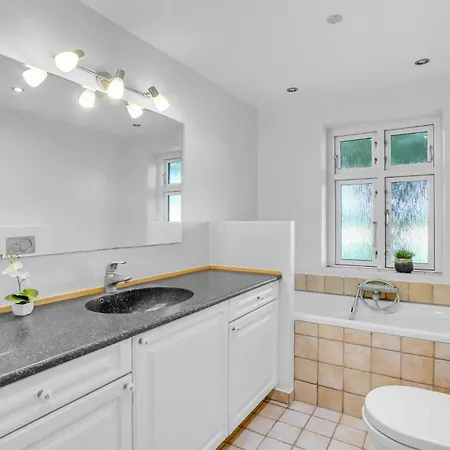 Prázdninový dům Awesome In With Kitchen Bedsted Thy
